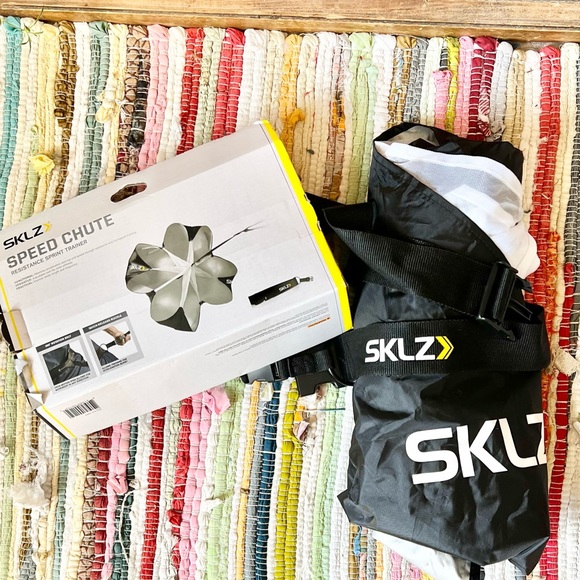 SKLZ Speed Chute Resistance Sprint Trainer - Picture 8 of 8